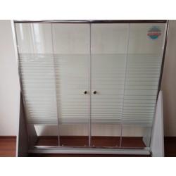 Душевая шторка Avanta DE 150x160 прозрачное стекло с полосами