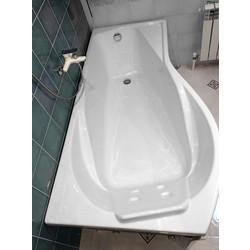 Акриловая ванна Triton Мишель 180х96 R, в комплекте с каркасом